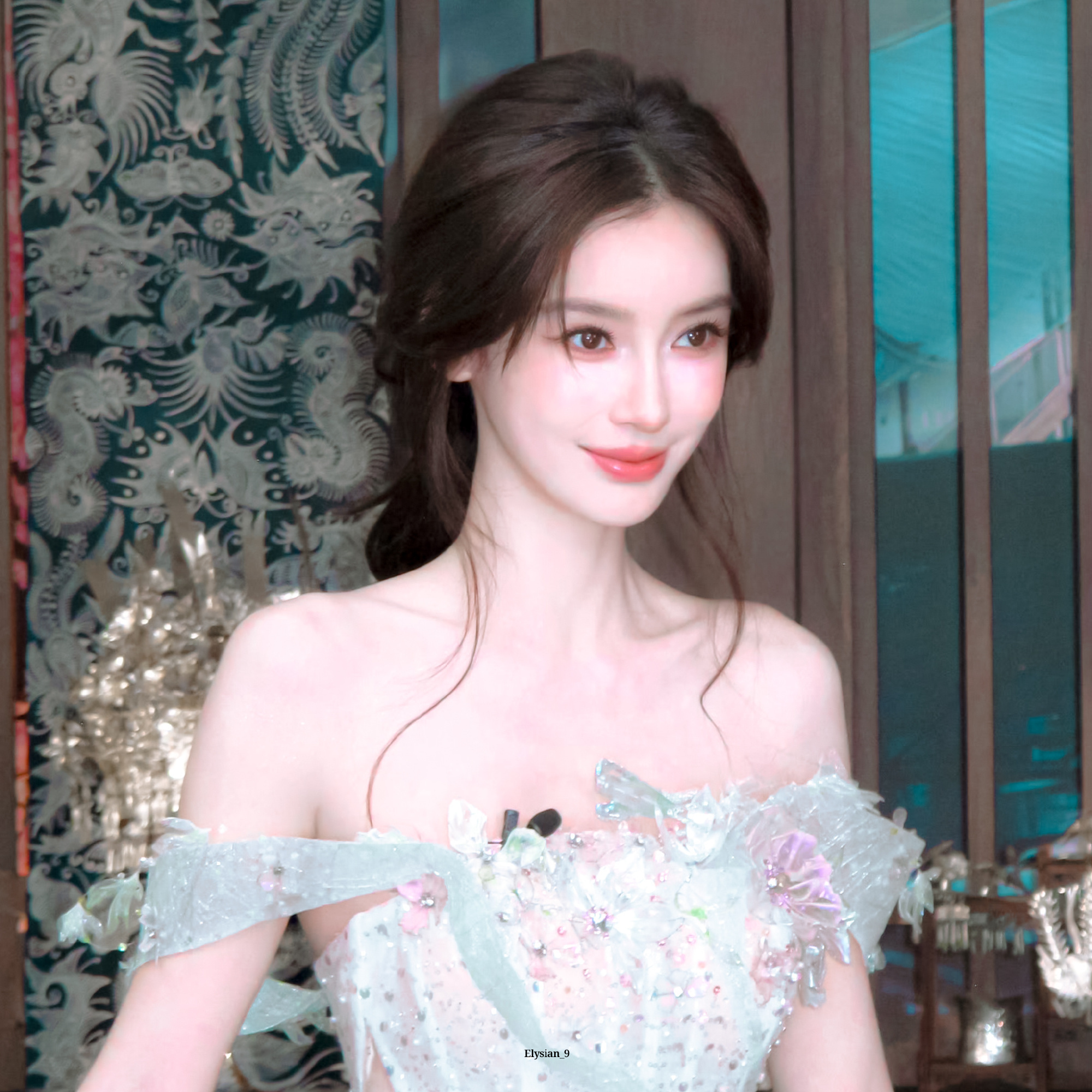 angelababy     麦吉丽品牌护肤代言人angelababy人间本不该