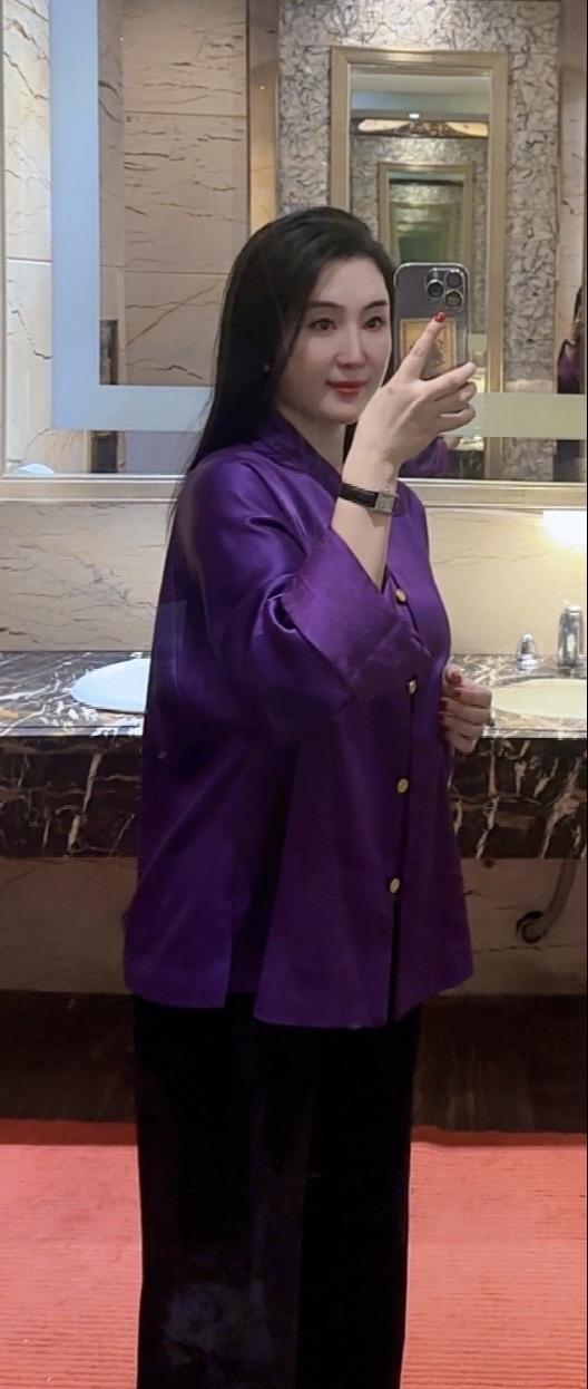 女人不用太漂亮～有点气质就够了😄😀😀🍀