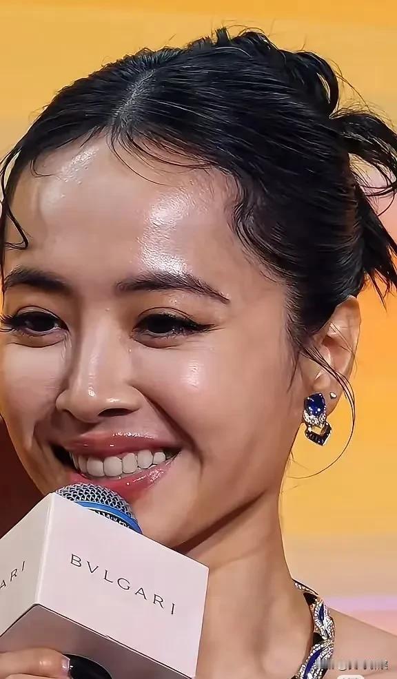 这么看，也不像整过容的！