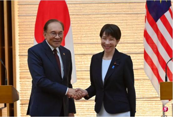 见过贵客之后，高市早苗高兴坏了：终于找到了应对中国的好办法！
 
麻烦看官老爷们