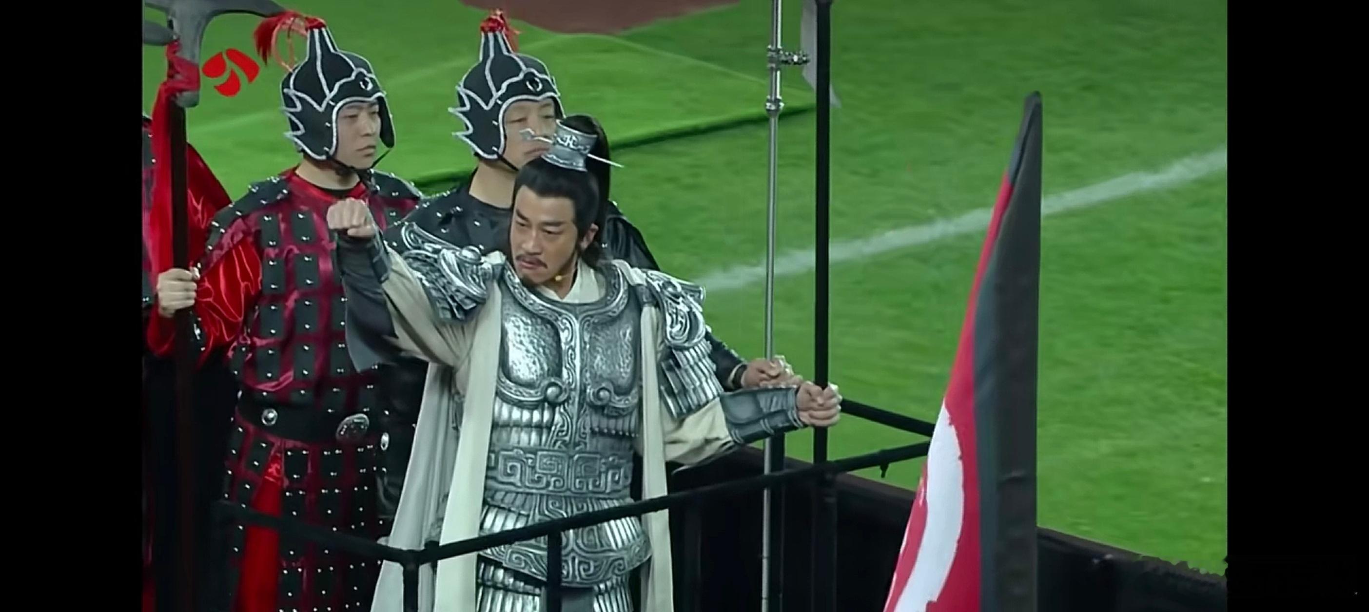 何润东霸王全妆尤其是让项羽坐船出场，简直了，是在弥补霸王当年不肯坐船回江东的遗憾