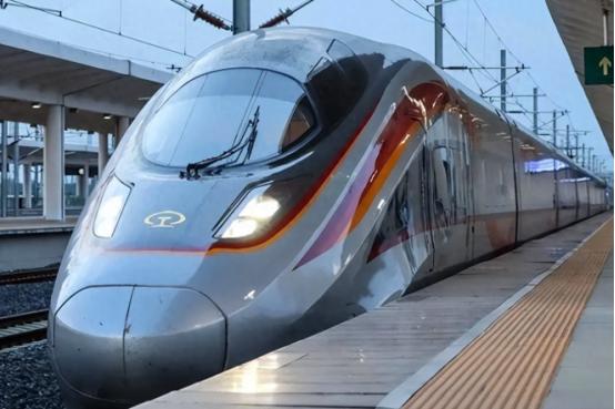 德国人评论各国高铁，日本优秀，法国先进，中国仅用“4个字”信息来源：央视网《世界