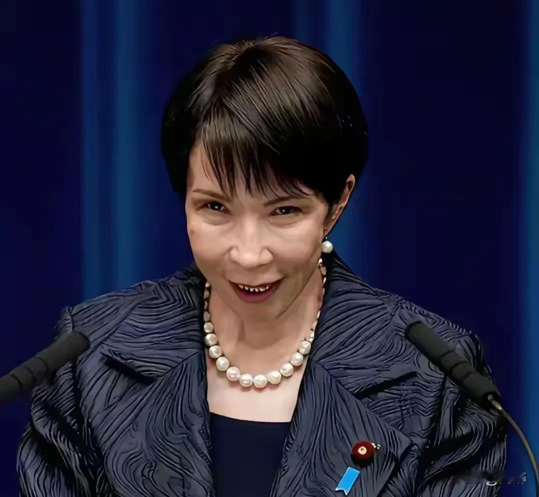 鬼畜般的高市看似风光无限，实则已到末路，她的结局已经注定，无外乎以下三种：
第一