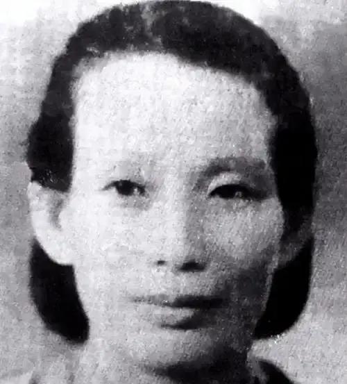 1949年毛主席接见妇女代表，见到一位后突然变脸：你竟然还活着？1949年3月，