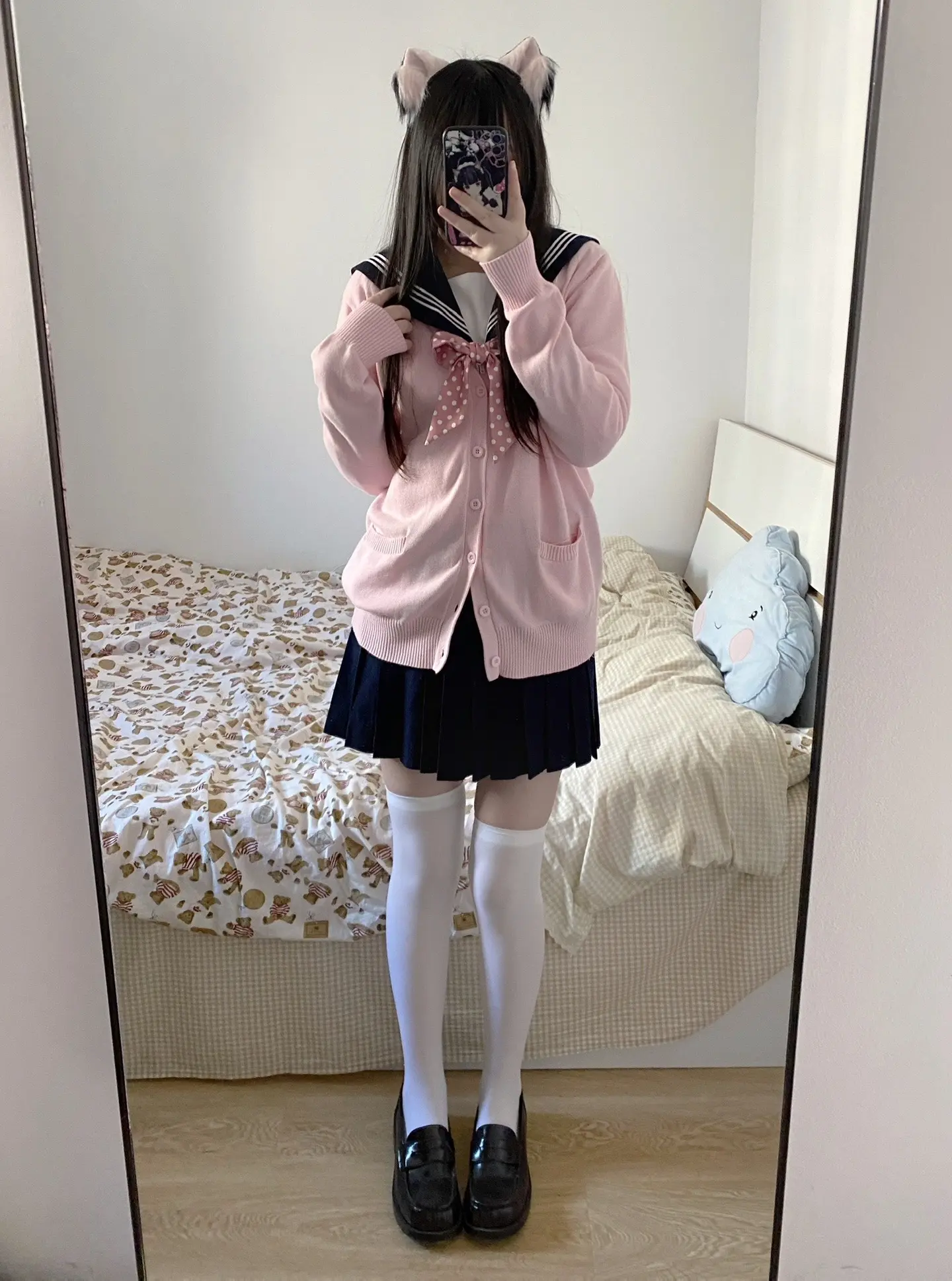 春天到啦 是穿粉色衣服的季节。