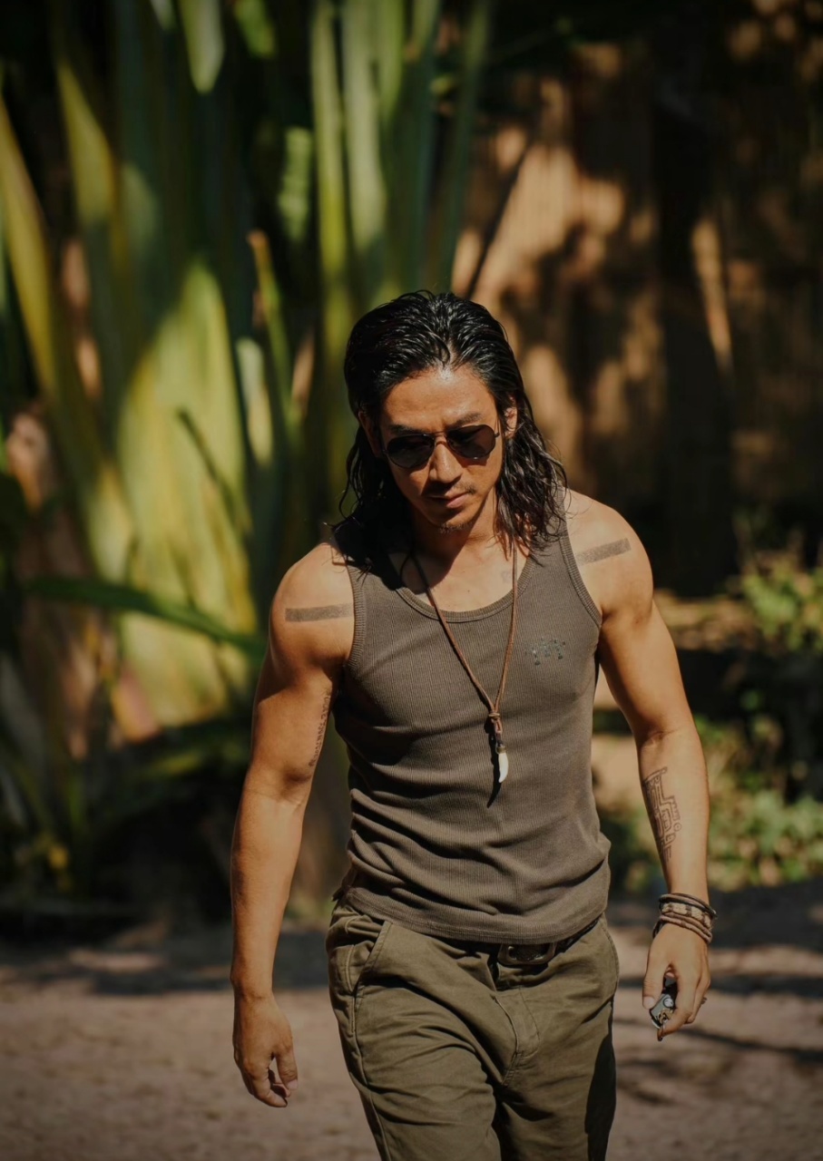 #边水往事硬汉团##边水往事全是帅哥#看剧又爱上了《边水往事》硬汉团，该说不说哥