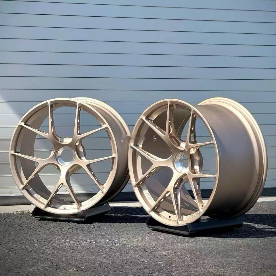 992 GT3 提车热潮来套BBS搭配一下BBS FI-R FIR  EVO C