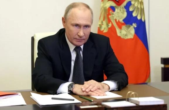 特朗普自封主席的“联合国”，普京尚未决定是否加入，但愿意先掏10亿美元“入会费”