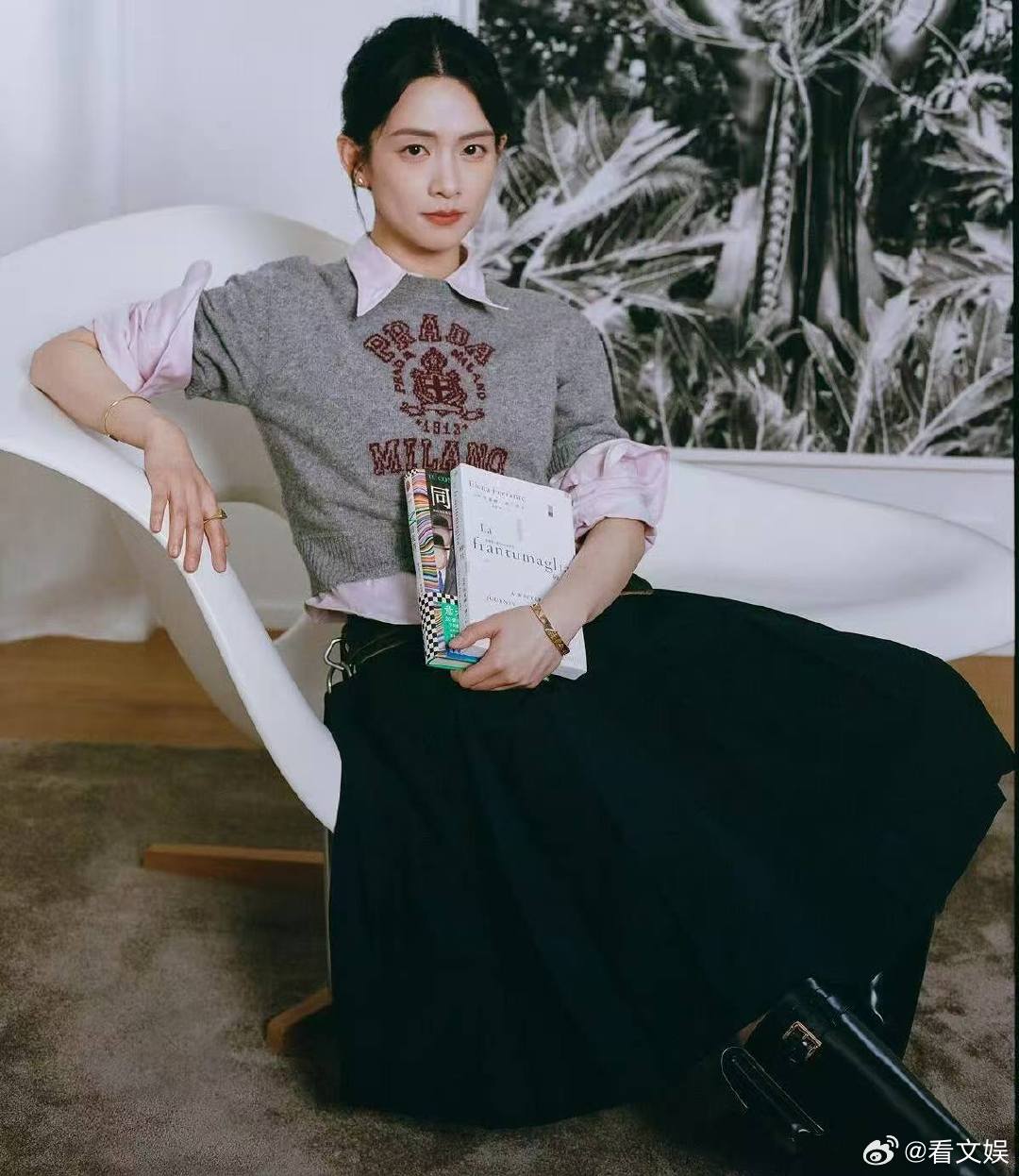 陈昊宇时尚界最喜欢的样子她都有陈昊宇骨相美中性感很难得的气质！陈昊宇轮廓骨相优越
