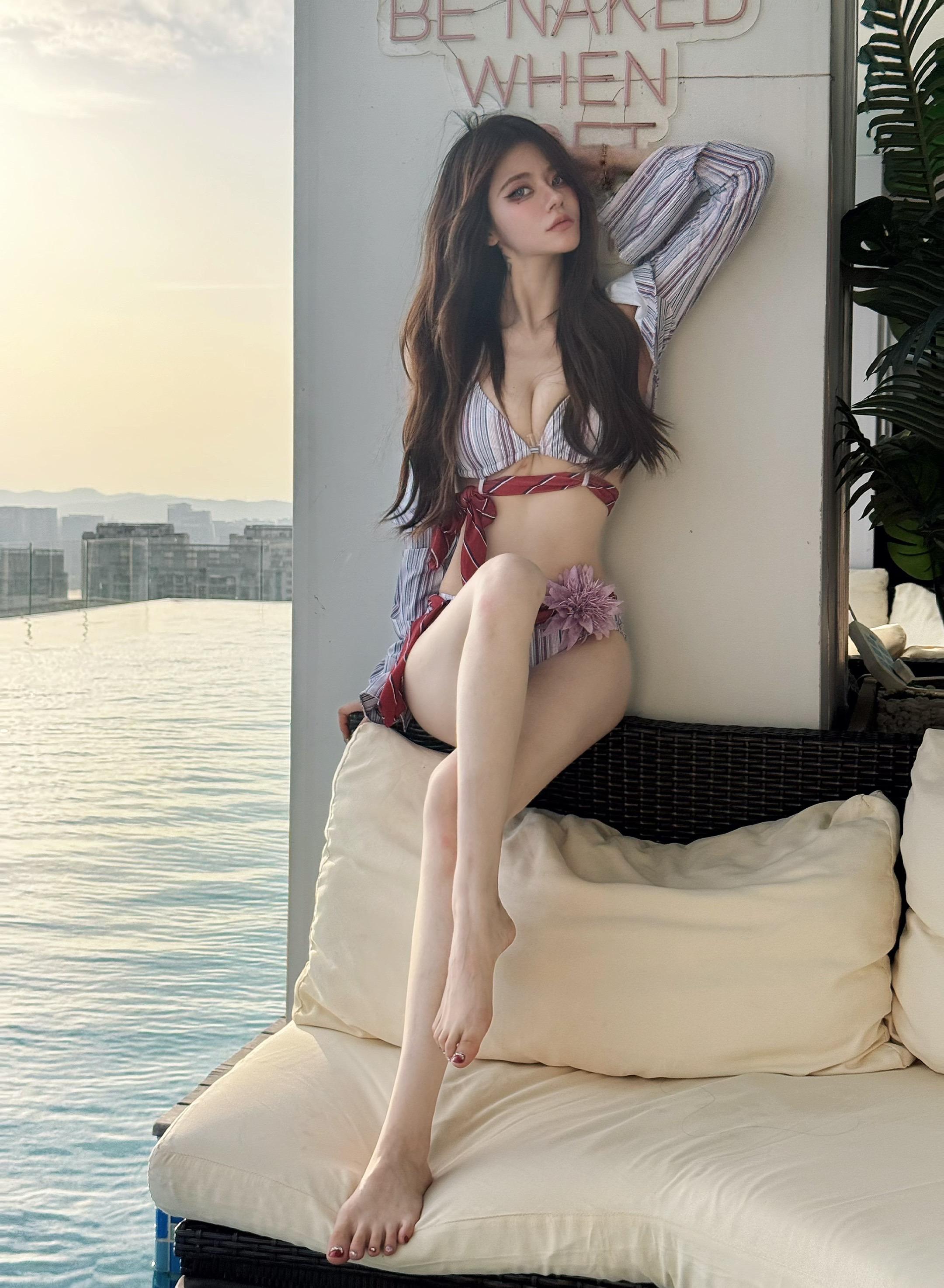 泡在蓝色里的夏天