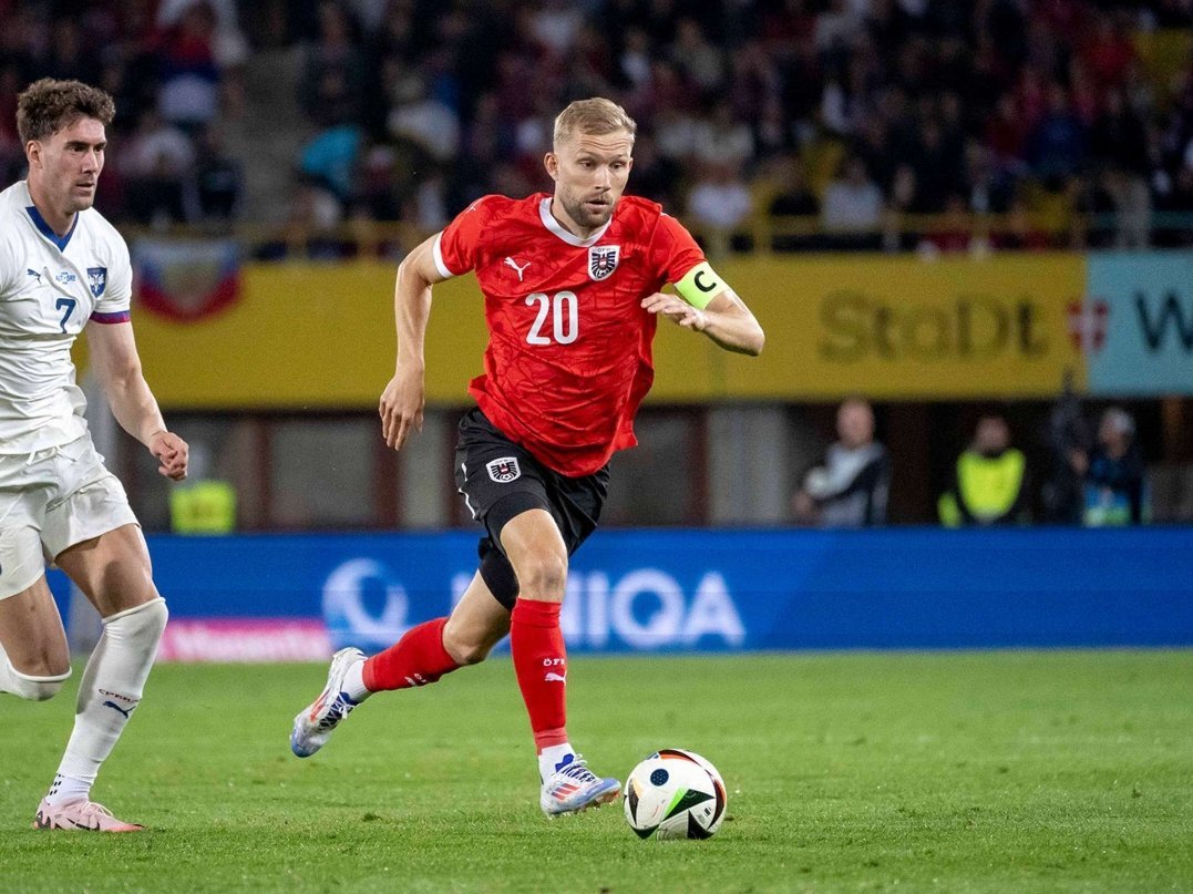 莱默接受采访：是否对自己成为拜仁的绝对主力和球迷最爱感到有些意外？“我一直坚信自