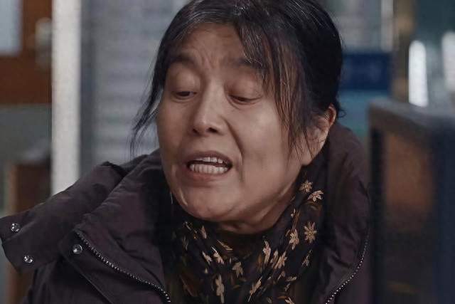 《小城良方》大结局伏笔，接头人真实存在，看到最后才明白