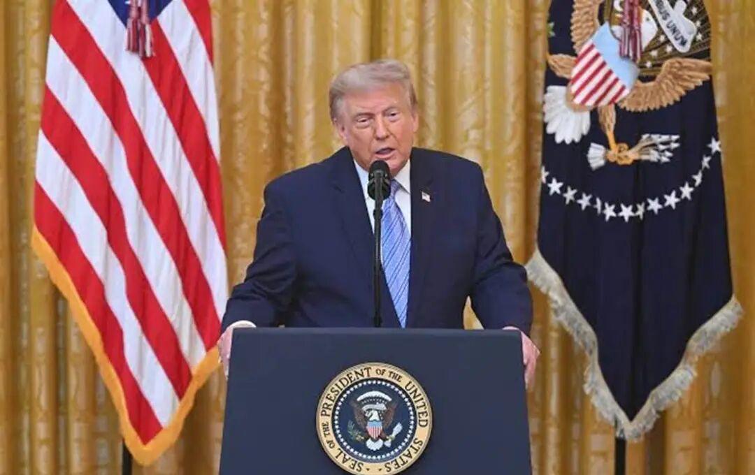 特朗普昨晚在国会演讲上又说，2020年大选有外国干预，还点名中国。
可美国自己的