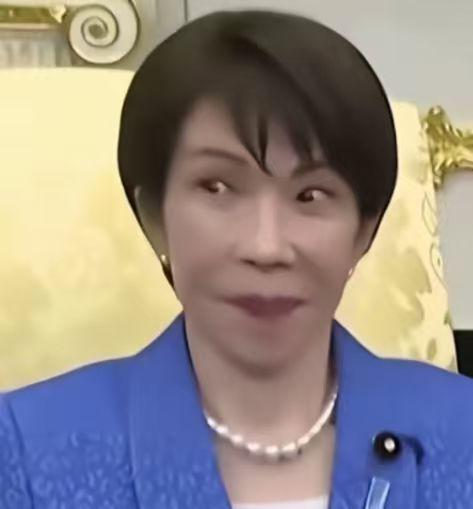 全球有三位无法无天的狂人：一是特朗普，随心所欲、肆意妄为，翻江倒海毫不在乎。二是