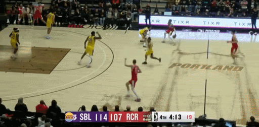 杨瀚森今天的表现真是一言难尽啊……13投4中得13分，三分5中1，正负值全场最低