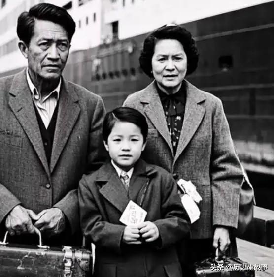 1949年的上海，赫赫有名的商人丁永福，把自家的洋房全卖了，换成了美金。旁人都说