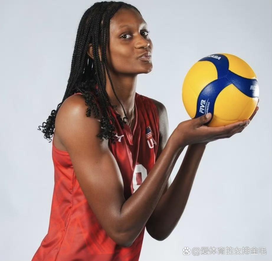 美国接应卡里.诺茨在半决赛结束后，进攻数据：145扣84中17失误被拦+成功率5