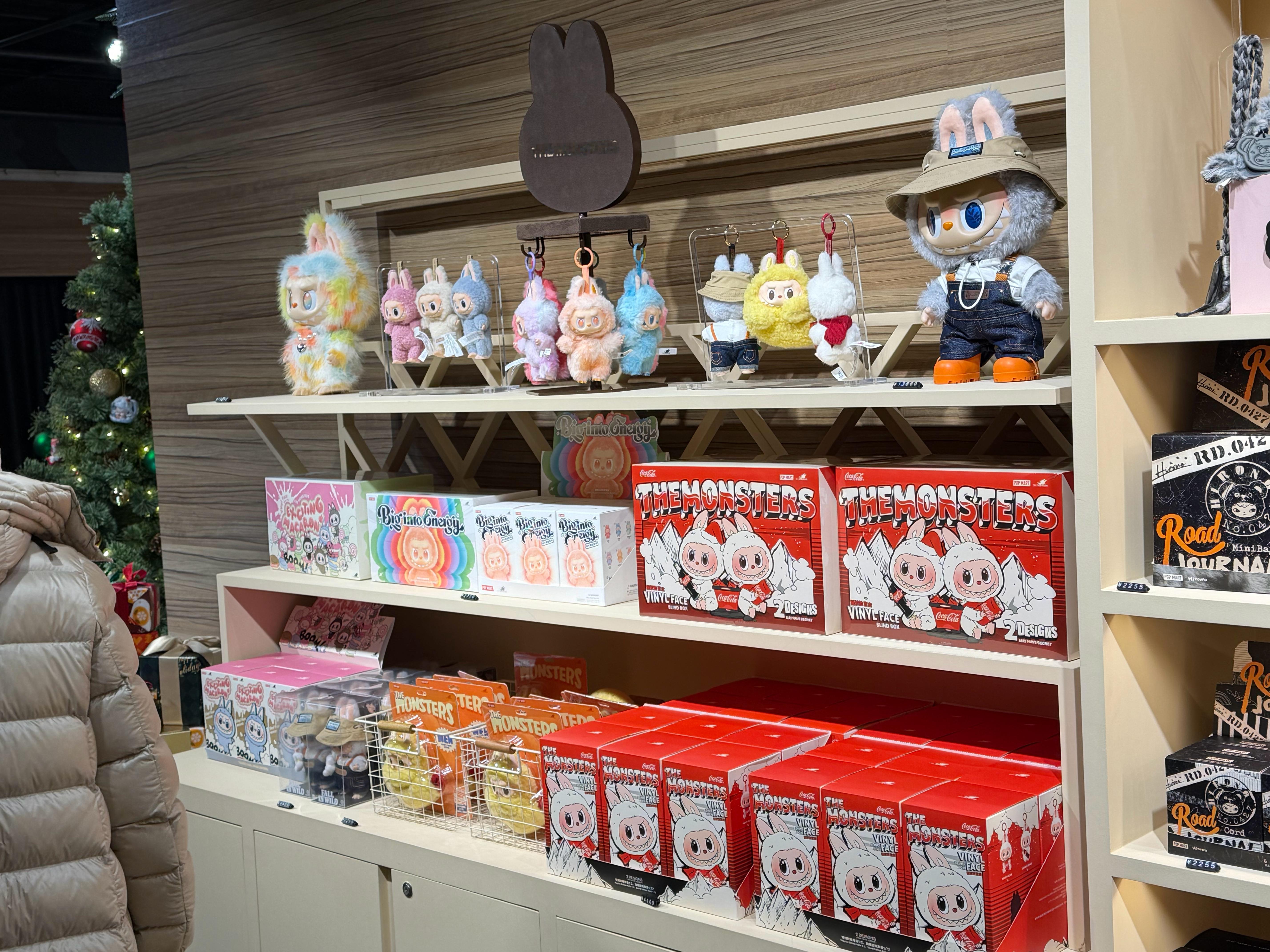 不吹不黑，这玩意儿生命力如同网红餐饮店之前疯抢时让不少黄牛赚嗨了，现在没人买