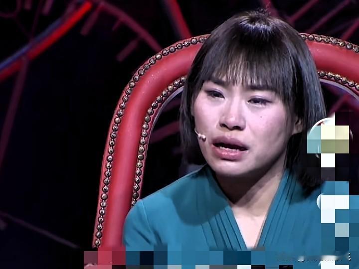 被丈夫抛弃、又痛失爱子，她没有倒下，借2万摆摊一步步逆袭，最后年入500万，活成