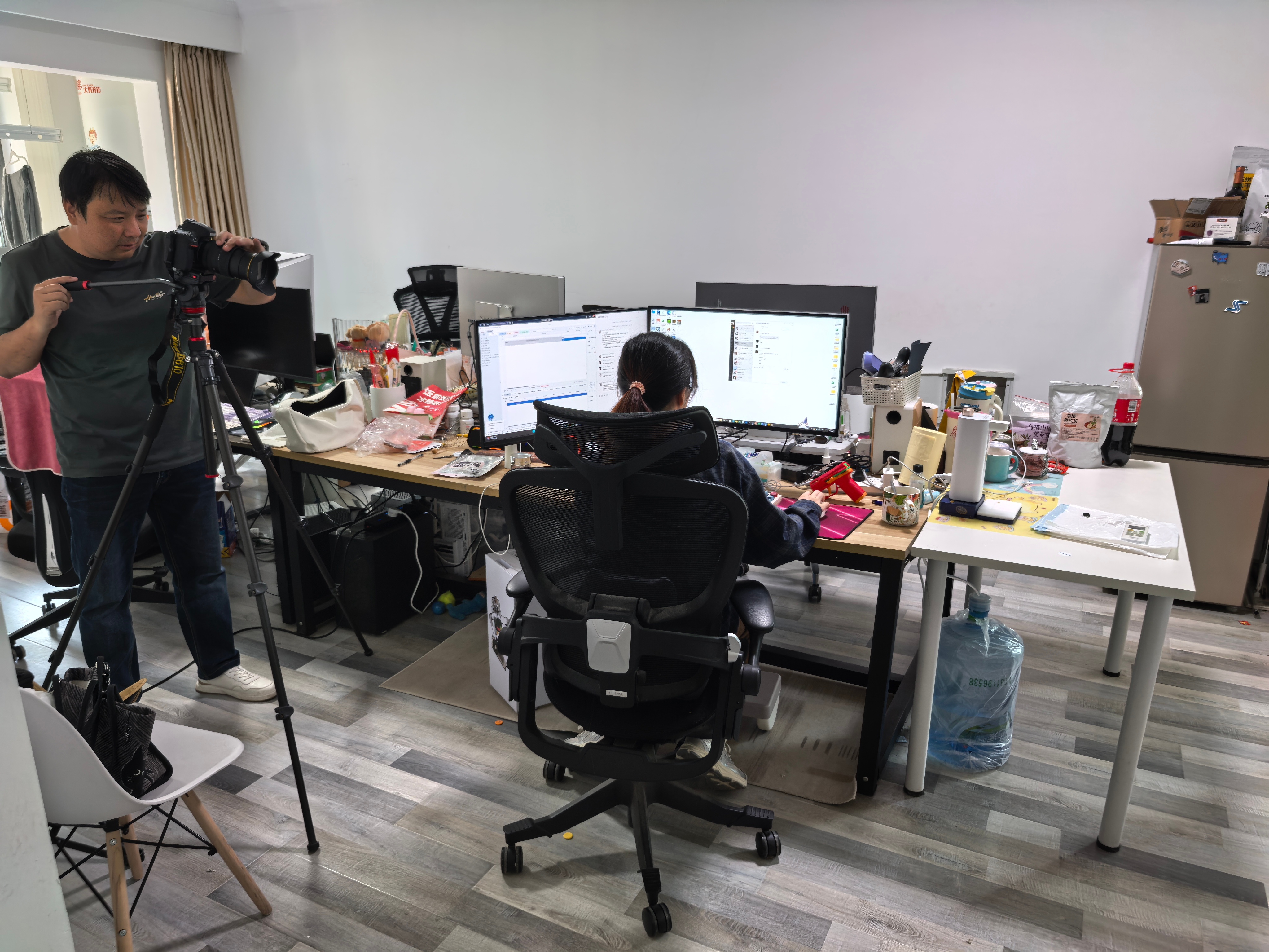 你们可能不敢信，我也有点不敢信，山西省电视台的人今天专门过来我们工作室拍片子了。