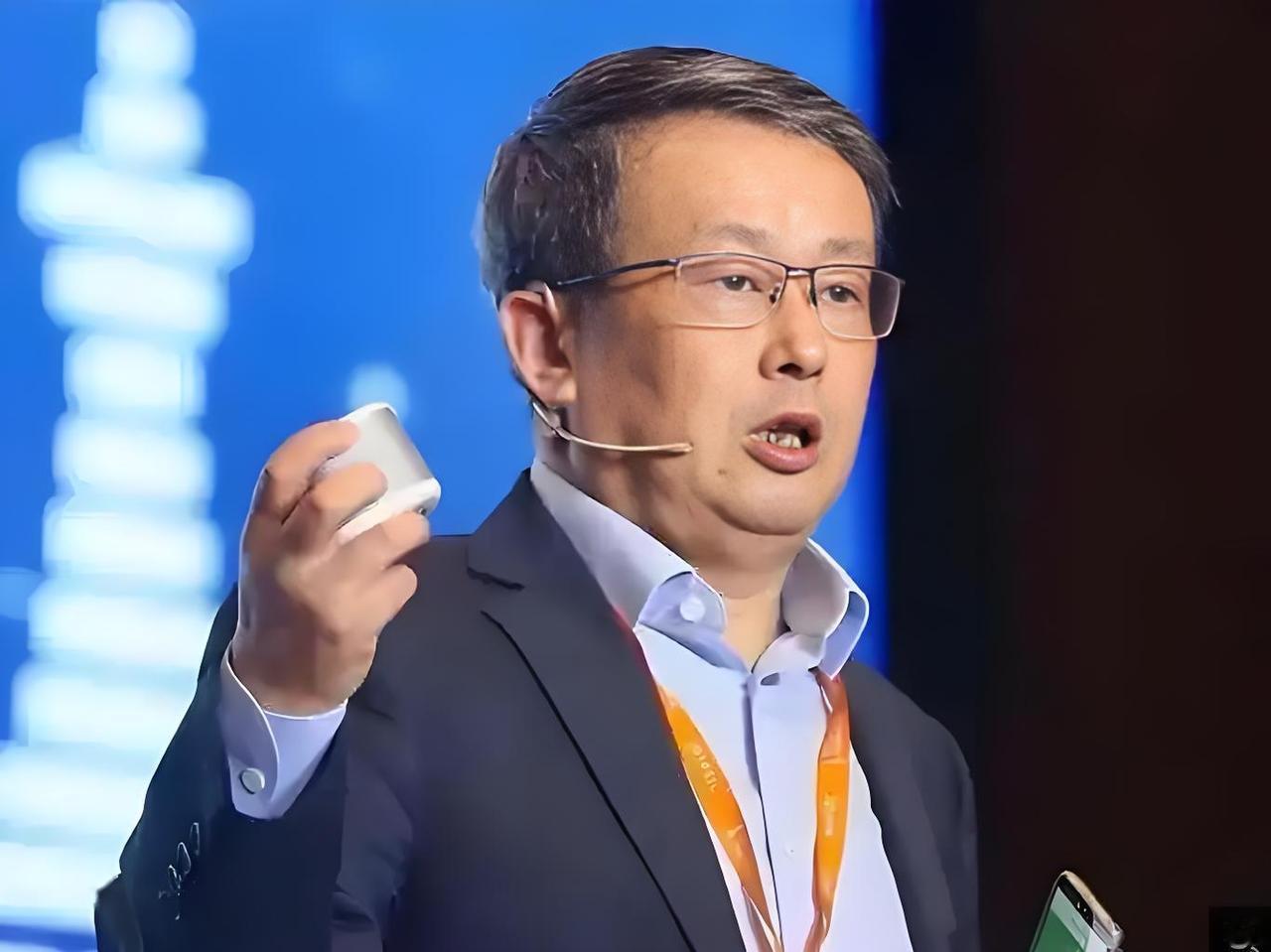 法学界“西化”倾向严重，正在埋下多少隐患？
法学界存在一个普遍现象：部分留洋专家