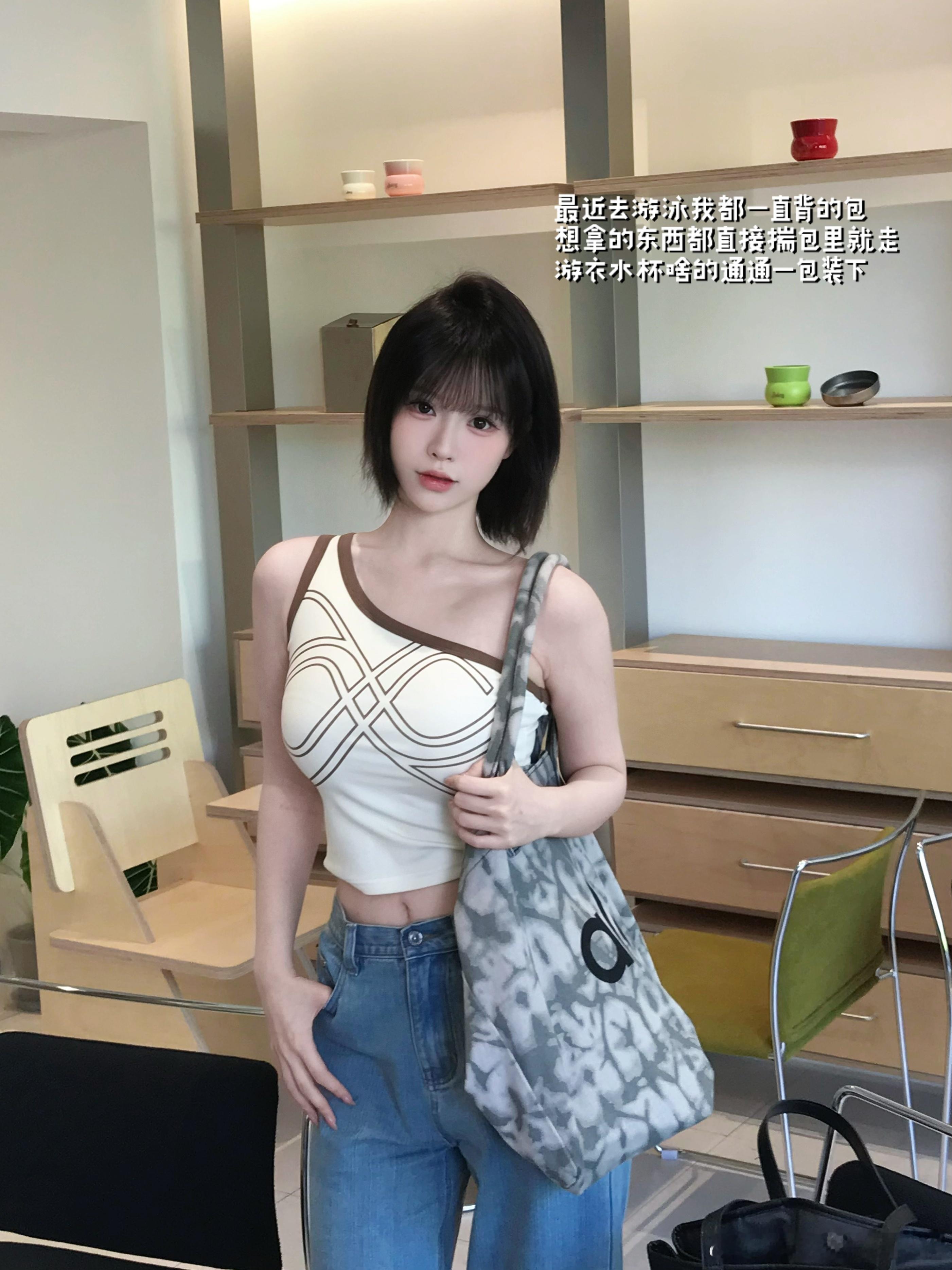家附近的寿司郎开业了🍣我吃！但是品类比in77的少好多！！没吃到焦糖鹅肝555