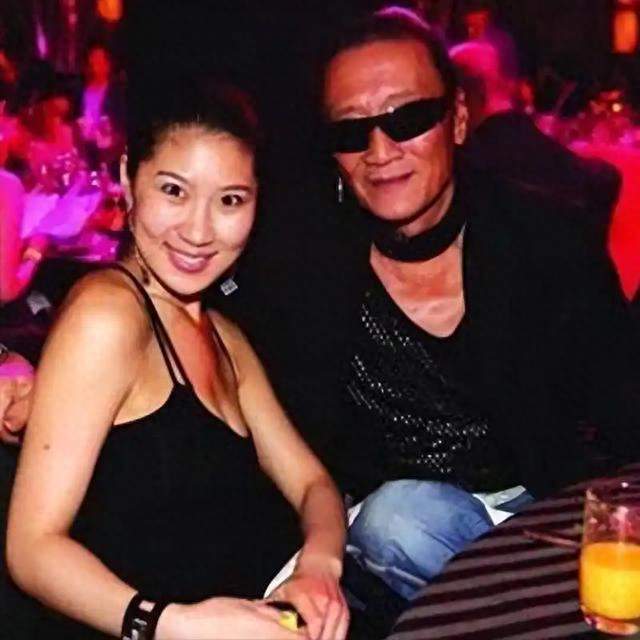恋上大49岁的谢贤12年，分手八年后，CoCo活成了什么样？