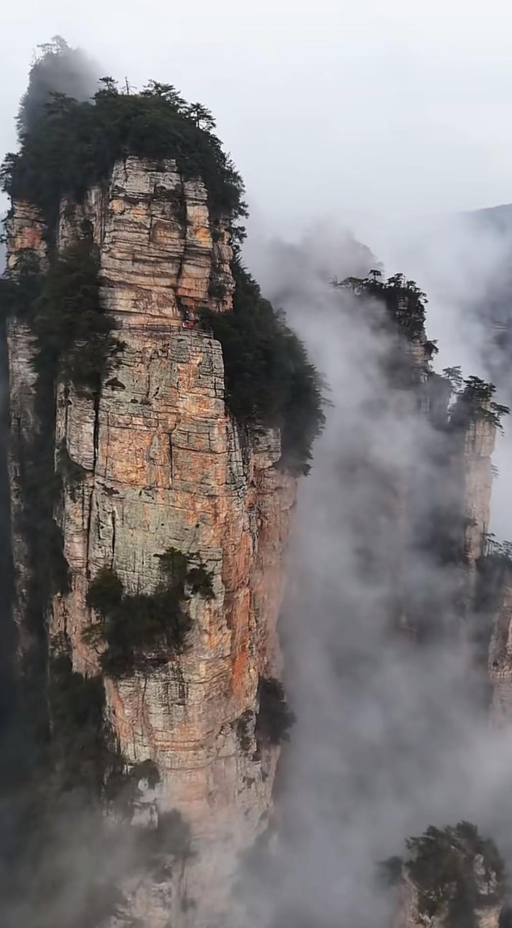 很多人找对象，方法都是错误的，白白的拖成了大龄单身青年。

人生不过3万天，转瞬
