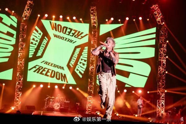李洪基力挺崔敏焕李洪基说FTISLAND需要崔敏焕 据台媒，FTISLAND日前