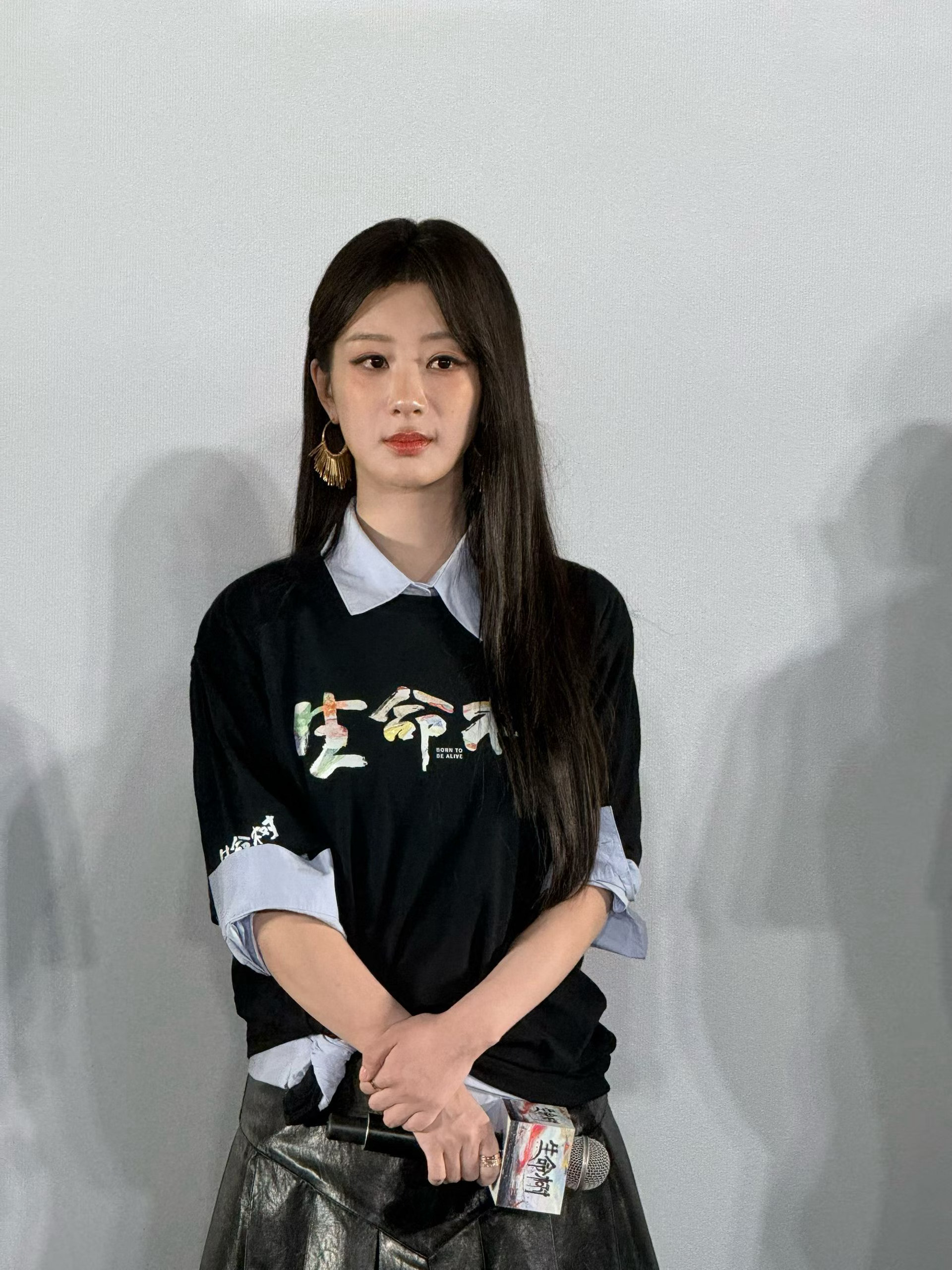 杨紫突然笑的这一下好明媚杨紫今天出席《生命树》看片会黑长直好美杨紫杨紫生命树杨紫