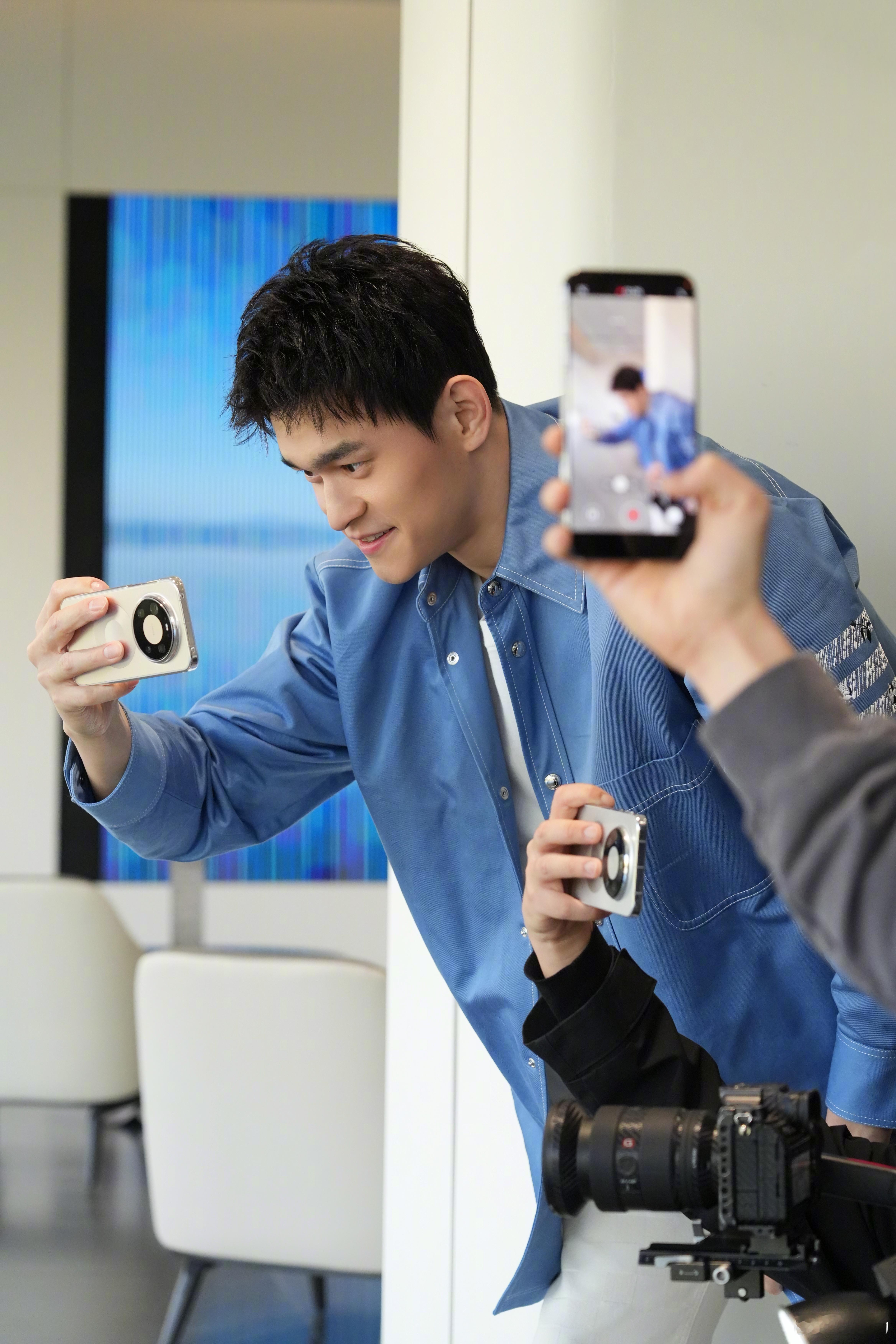 上岸拥抱生活，下水沉浸梦想。 