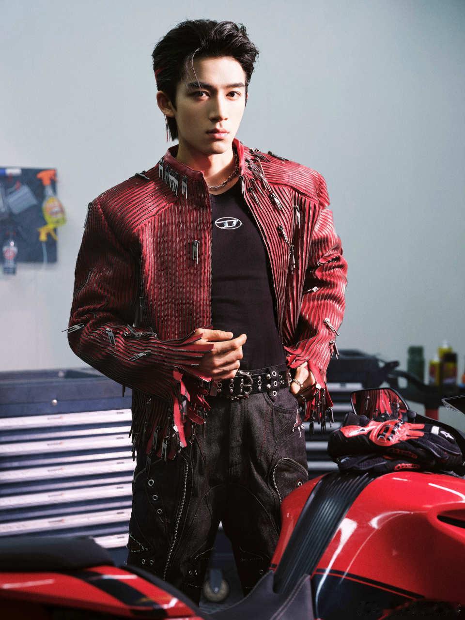 孟子义王星越 班味很重的双人舞 谁懂啊！舞台风格正气凛然，可孟子义王星越的状态却