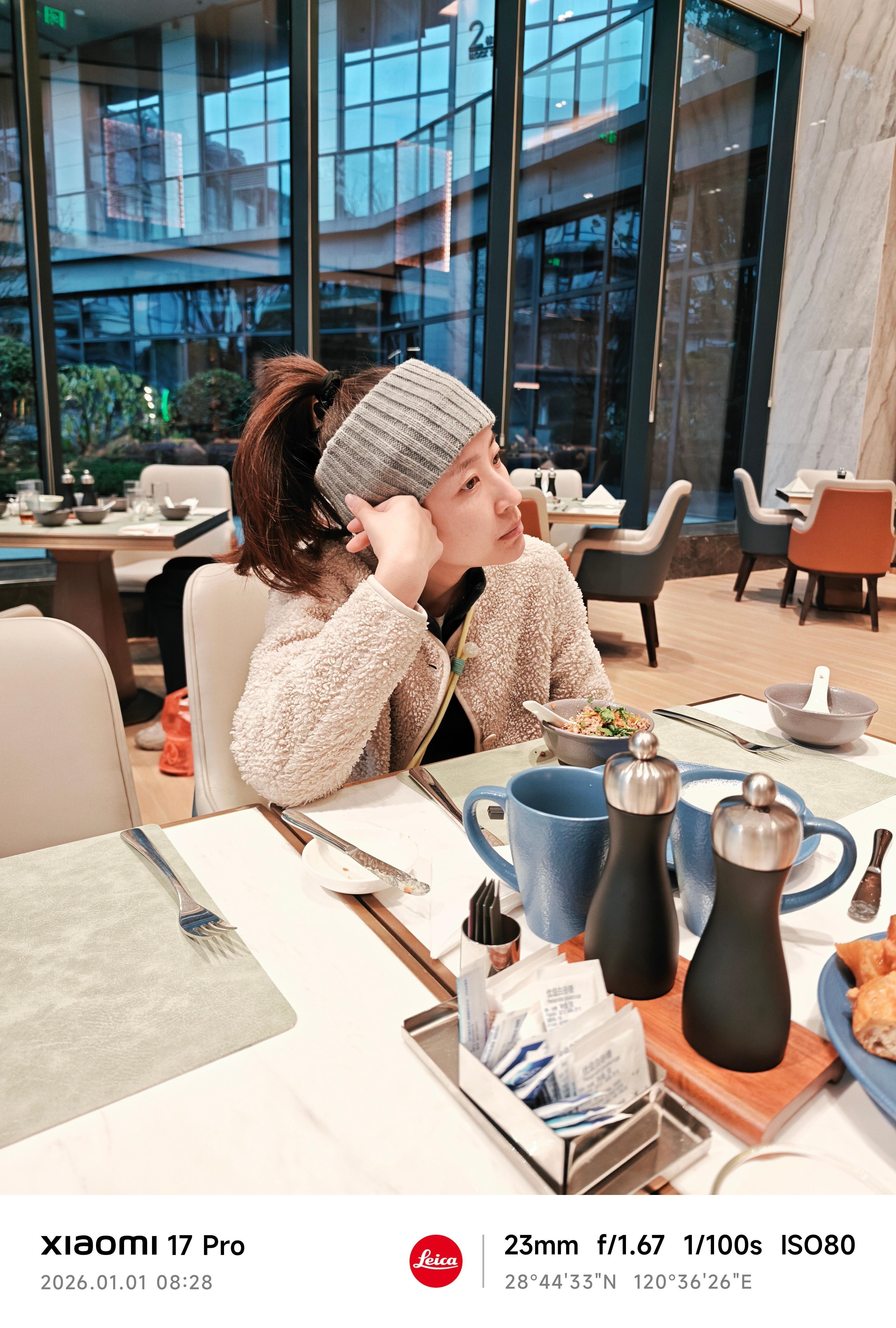 你们看闪电帆这个吃饭的速度，是不是特别闪电？ 台州