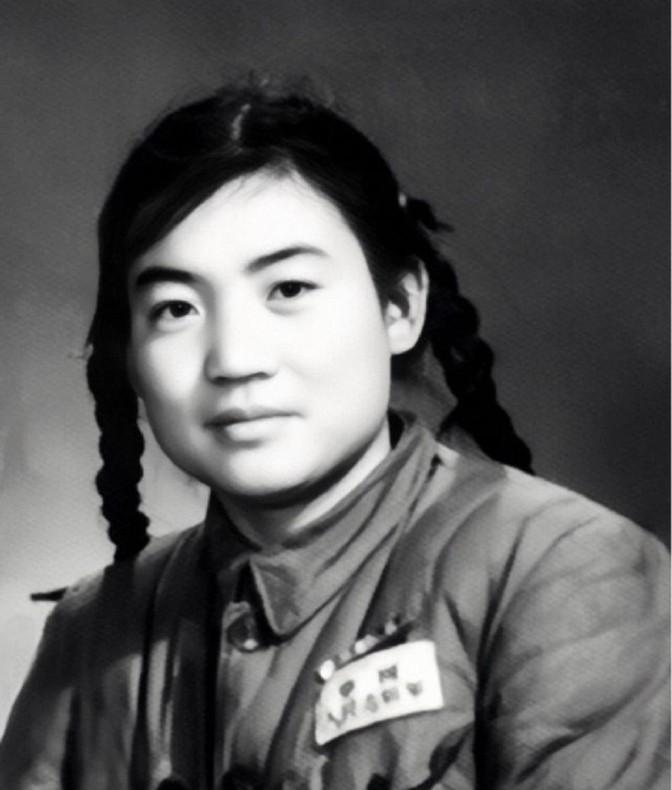 1994年，获得一等功的“英雄儿女”解秀梅因为没钱治病，倒欠了医院30000元治