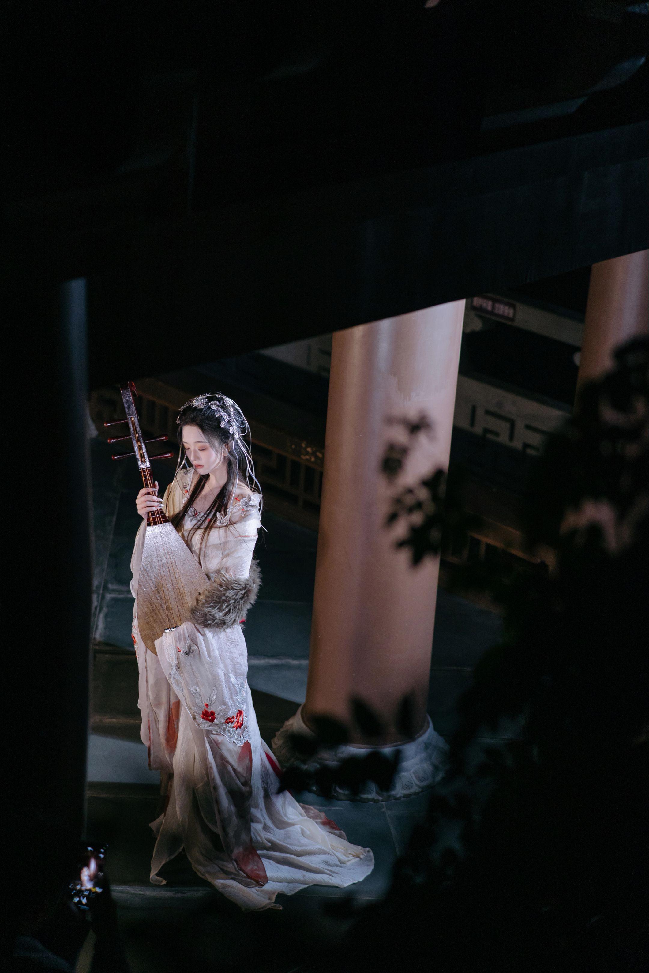 虞姬，你可有悔～摄影：本人 出镜：  造型：  .