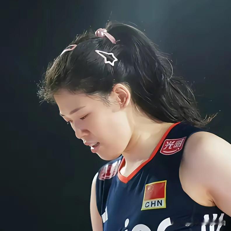 说个不同意见：女孩可以没朱婷，但不能没李盈莹！

本届女排小组赛，第二场李盈莹上