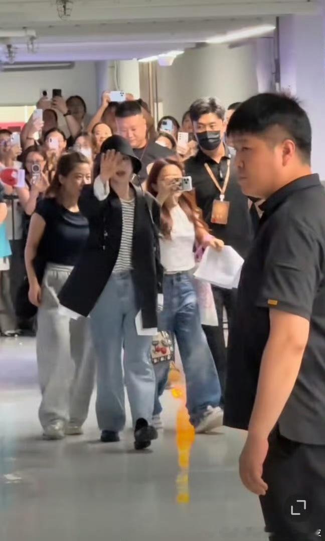 糊糊的也很可爱 