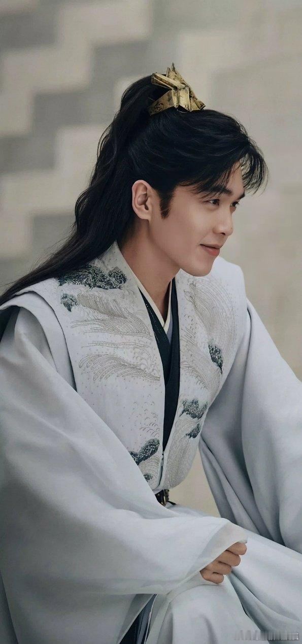 李乃文没看过庆余年别人都在聊剧情，只有李乃文还没入坑，陈赫在线疯狂安利，这反差也