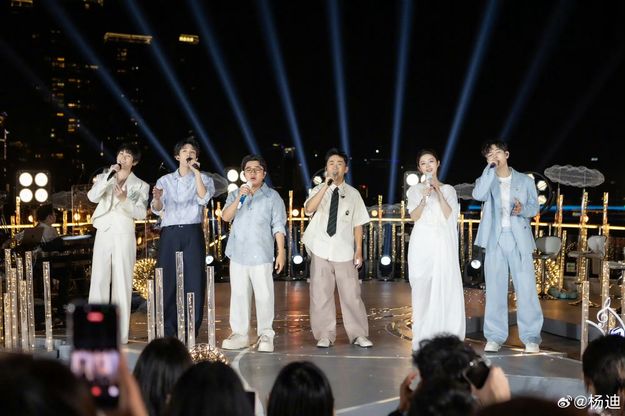 CMG2026月满九州音乐会今晚开唱月满九州音乐会阵容月下珠江舞台正式开唱，胡夏