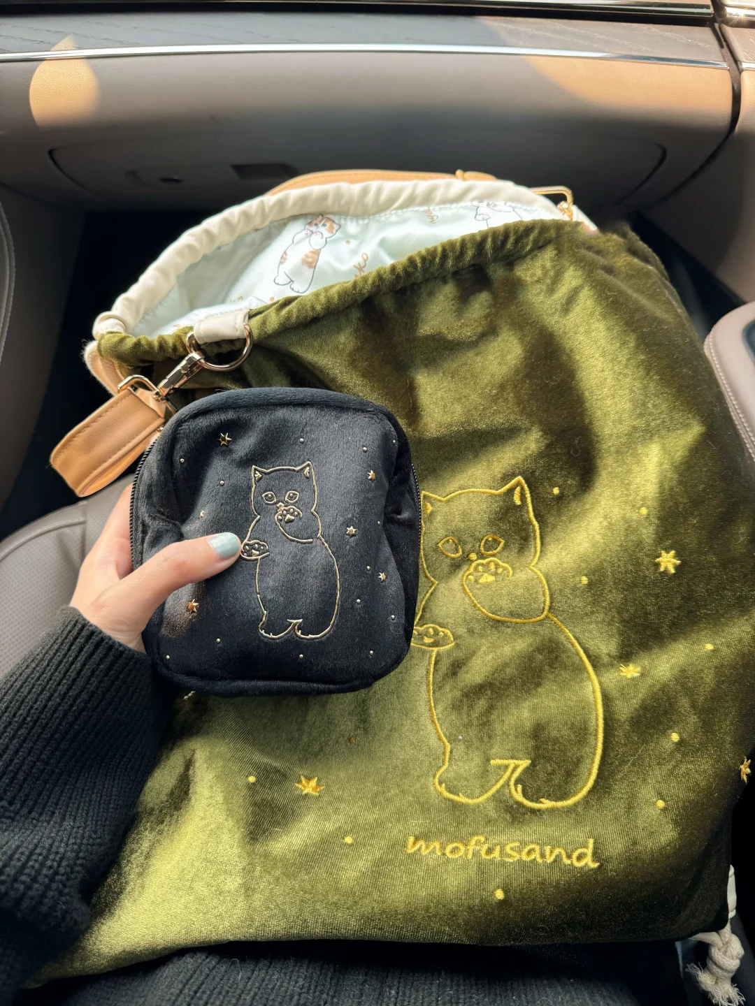 mofusand绿色包包