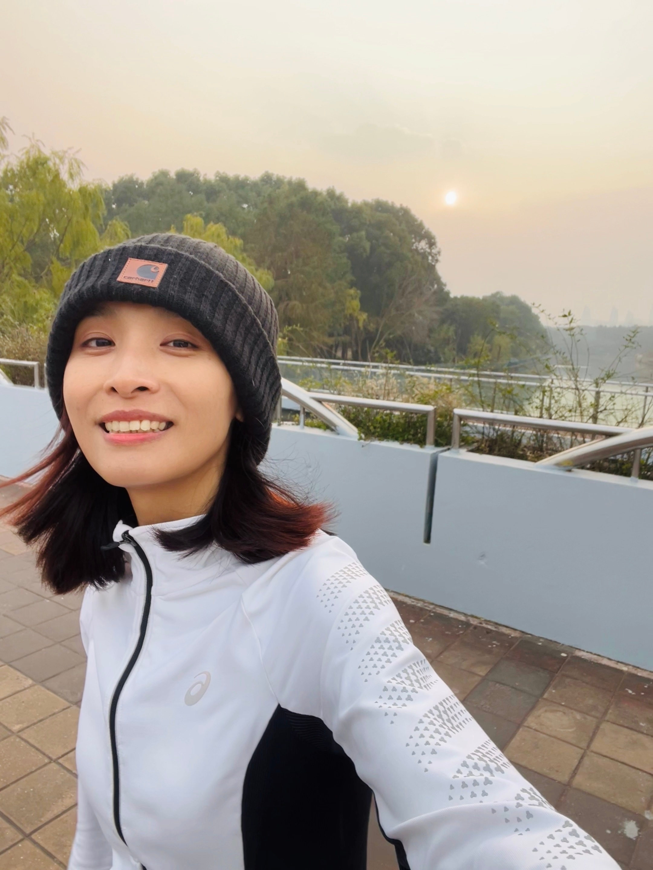 一场无关名与利的旅行致敬每一个自由而无用的灵魂让我们70岁相约在跑道 跑步[超话