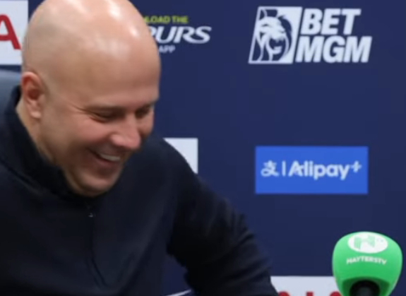 赛后发布会🎰伊萨克怎么样了？他的情况目前没有新消息。不过，如果一名球员在进球后