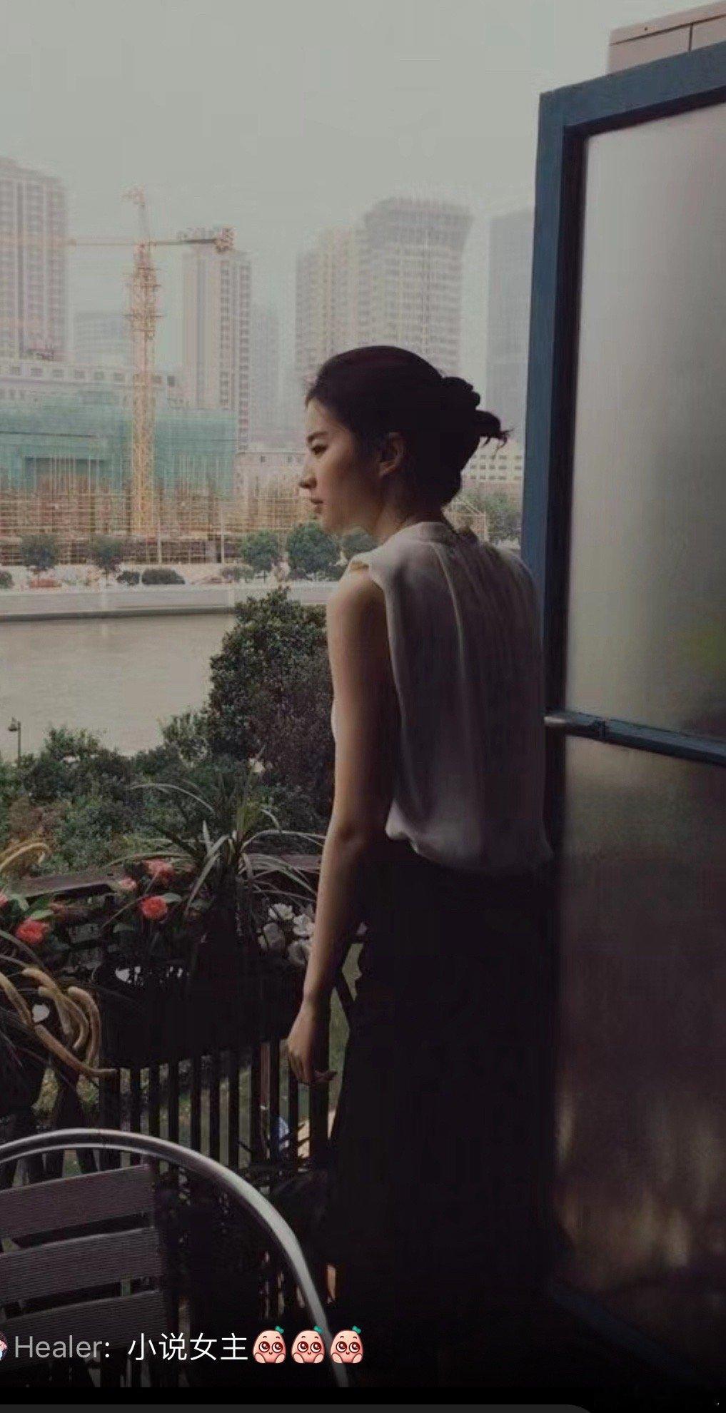 刘亦菲这两张神图，我一直保留到现在[并不简单] ​​​