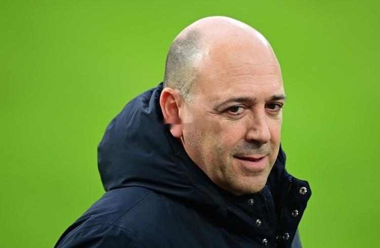 勒沃库森CEO：我们资源不如巴黎拜仁曼城，但总想和他们竞争 12月7日讯 勒沃库