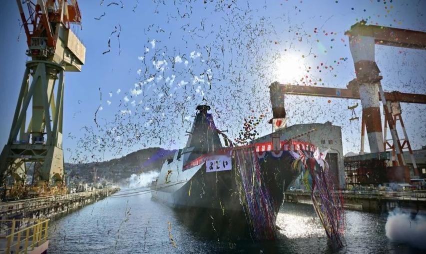 2025年12月22日，三菱重工业（MHI）在其长崎造船厂为日本海上自卫队建造的