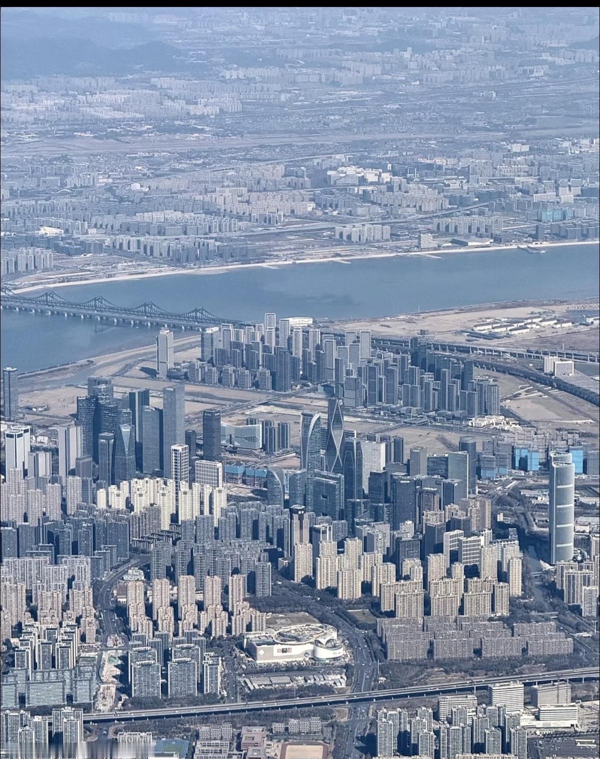 杭州这种一看就是北方风格，，典型北方苏式风格[笑哭]