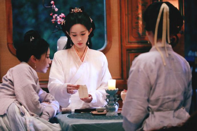 孟子义清风徐来雾散月明  孟子义窦昭剧照 孟子义在剧照中对窦昭的演绎，已让我们看