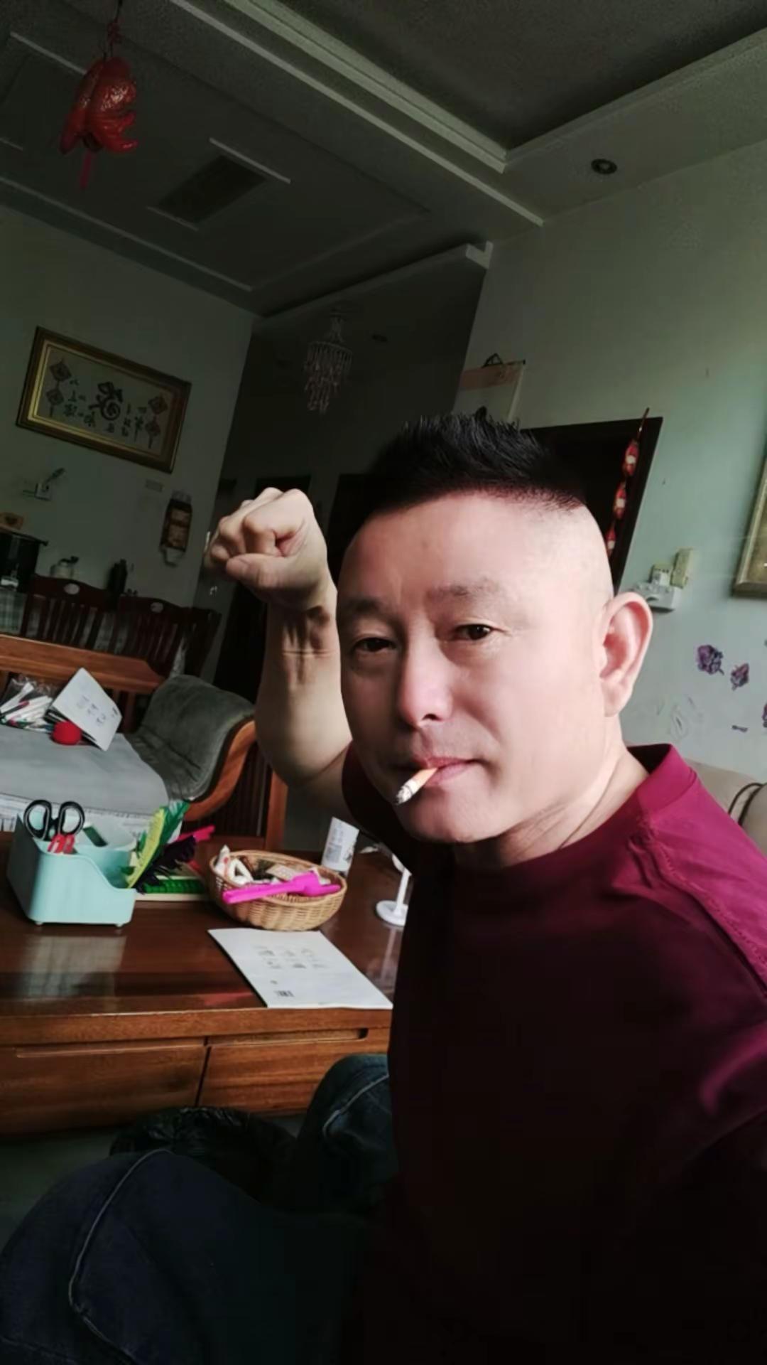 头型必须得支棱起来