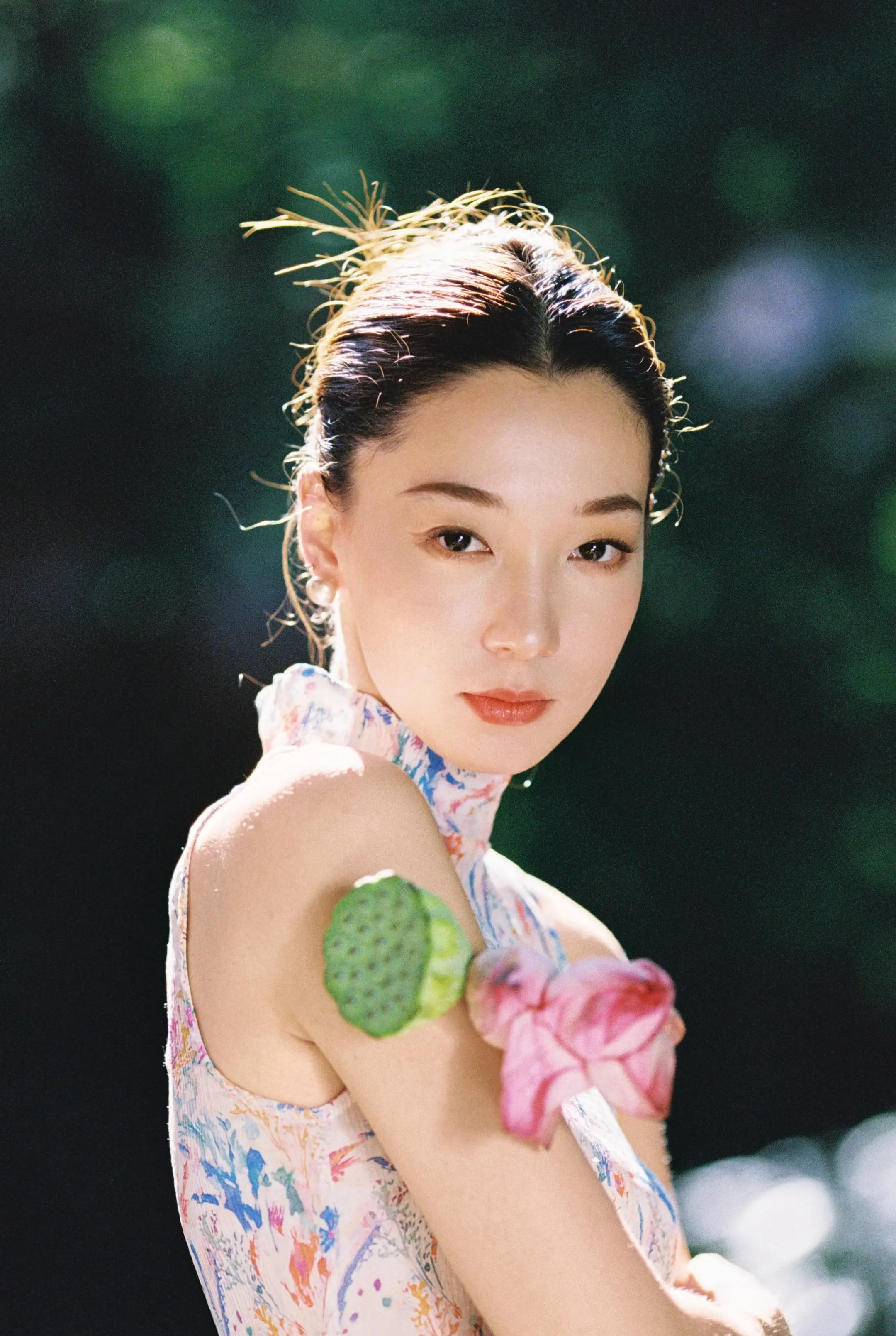山有扶苏 隰有荷华🪷。