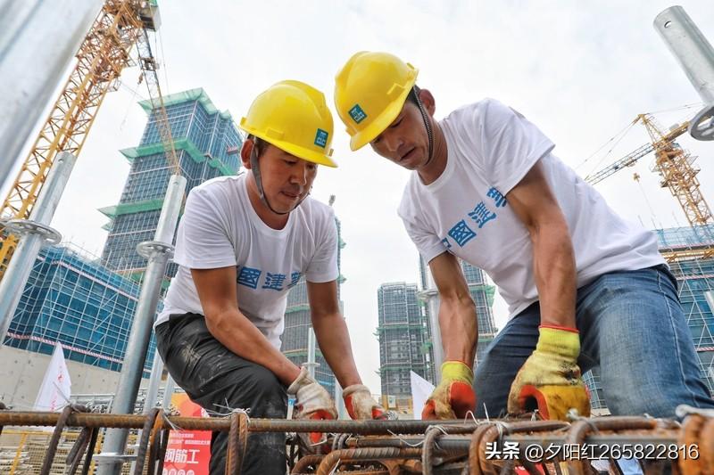 现在确实感觉很少听到“工人阶级”这个词了。以前，工人阶级可是社会的重要力量，像工